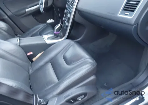 2014 Volvo Xc60 3.2 from USA, damaged, VIN YV4940DZ3E2508489